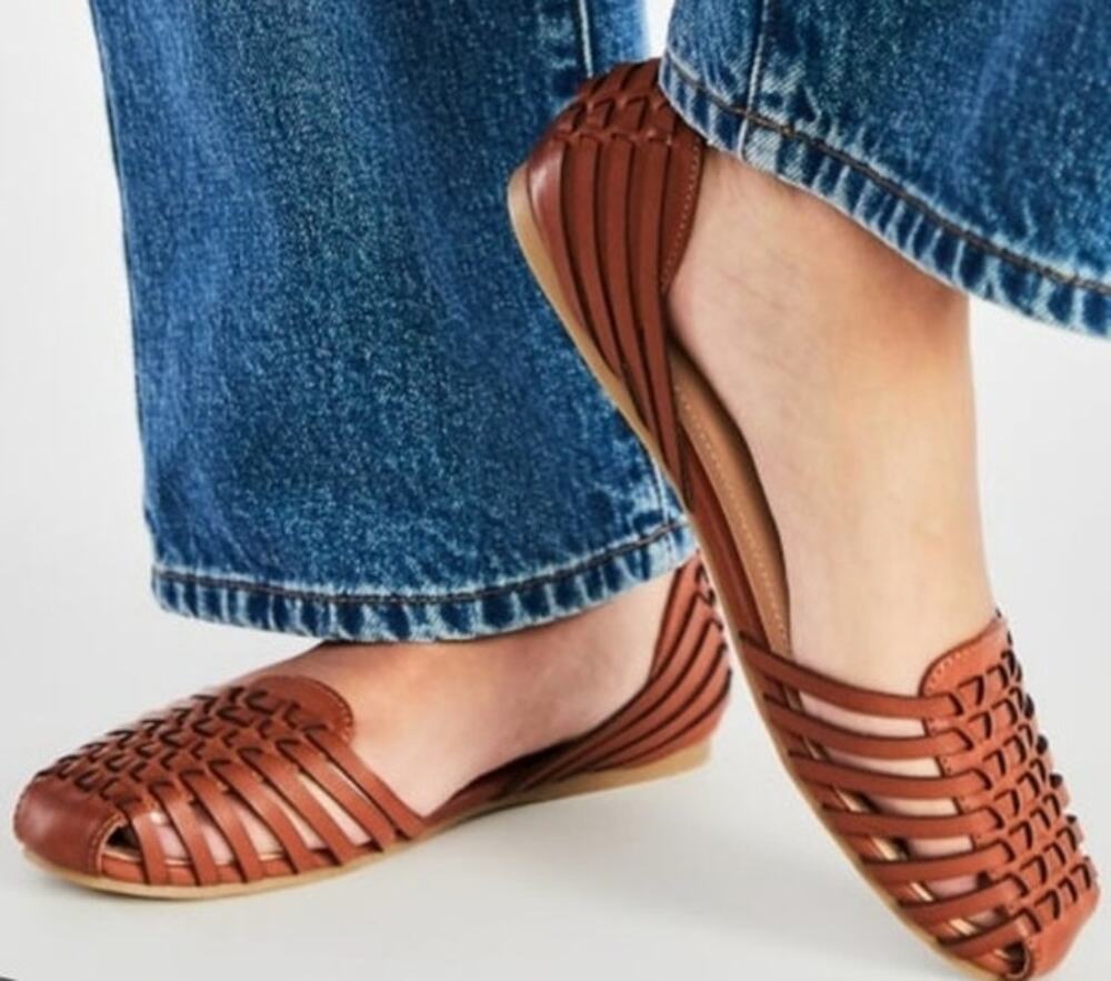 JF Just Fab Lucita Woven Cognac Flat Sandals Size 9.5